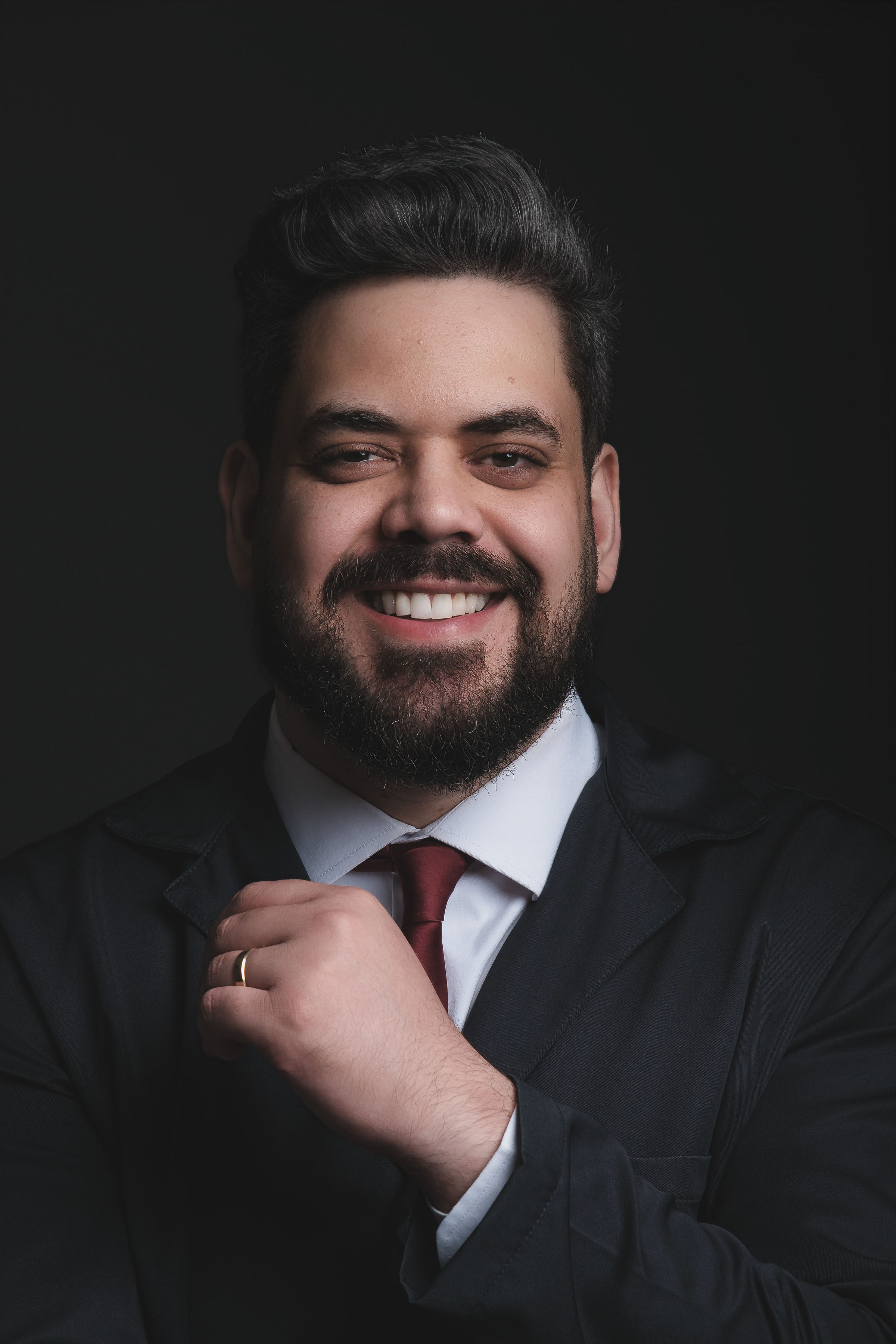 Retrato profissional do Dr. Guilherme Carlos Leandro